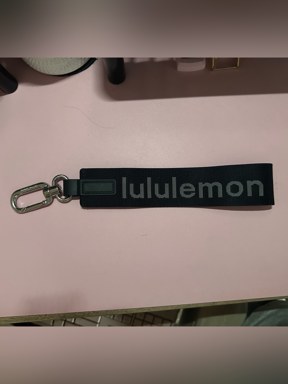 🍋 LULU KEYCHAIN - Picture 2 of 3